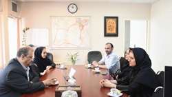بازدید کارشناسان معاونت غذا و دارو دانشگاه علوم پزشکی تهران از واحد غذا و داروی شبکه بهداشت و درمان شهرستان ری