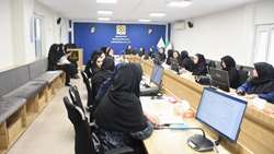 برگزاری جلسه بازآموزی دستورالعمل‌ها و تحلیل عملکرد برنامه غربالگری بیماری‌های دوران نوزادای در شبکه بهداشت و درمان شهرستان ری