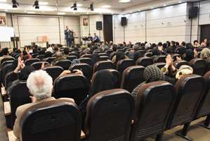 برگزاری جشن به مناسبت ولادت حضرت علی (ع) و روز مرد در شبکه بهداشت و درمان شهرستان ری