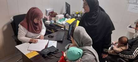 بازدید میدانی مدیر شبکه بهداشت و درمان شهرستان ری، از مراکز خدمات جامع سلامت همزمان با هفته جهانی ایمن‌سازی
