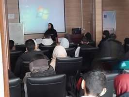 راه اندازی میز خدمت رایگان به مناسبت روز ملی جوان و هفته جوان  در مرکز مشاوره ازدواج فداییان اسلام شبکه بهداشت و درمان شهرستان ری