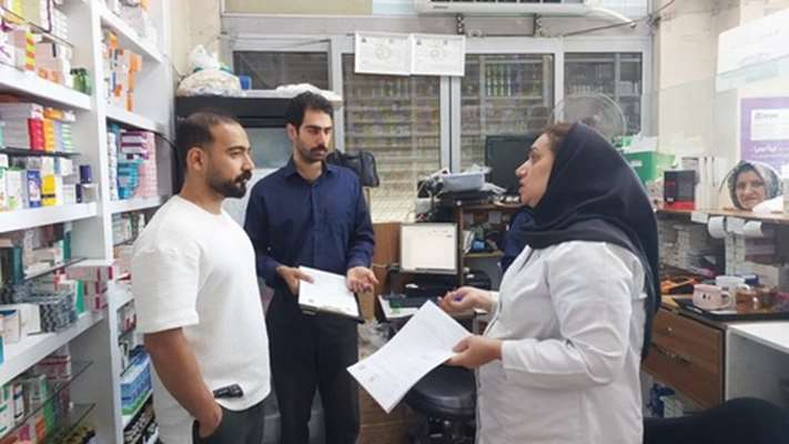 هشدار جدی به داروخانه‌های قیام‌دشت در گشت مشترک بازرسان بخشداری و واحد غذا و داروی شبکه بهداشت و درمان شهرستان ری  