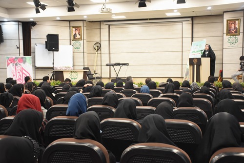 برگزاری جشن میلاد حضرت فاطمه زهرا (س) و گرامیداشت روز زن در شبکه بهداشت و درمان شهرستان ری