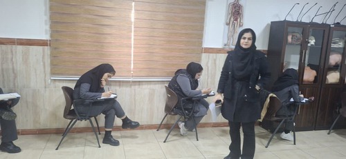 برگزاری آزمون‌های پایان ترم سوم دانشجویان کاردانی بهورزی در مرکز آموزش بهورزی شبکه بهداشت و درمان شهرستان ری