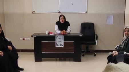 برگزاری مراسم جشن مولودی‌خوانی و دف‌زنی در مرکز بهداشت امین‌آباد شهرستان ری