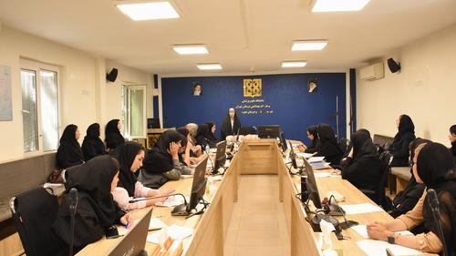 برگزاری کارگاه بازآموزی احیای پایه شیرخواران وکودکان  ویژه مراقبین سلامت در شبکه بهداشت و درمان شهرستان ری