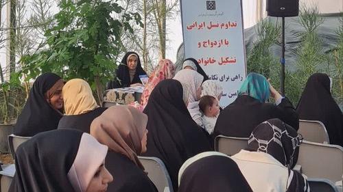 از سلامت بانوان تا تحکیم خانواده؛ برنامه‌ای با محوریت ازدواج و فرزندآوری در کهریزک در آستانه روز پرستار